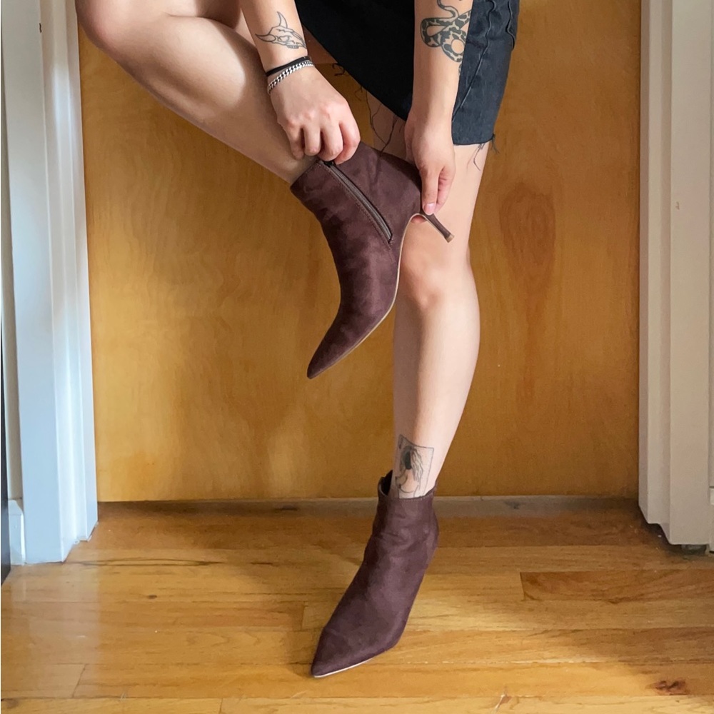 Brown suede Charles David kitten heel boots, size 5
